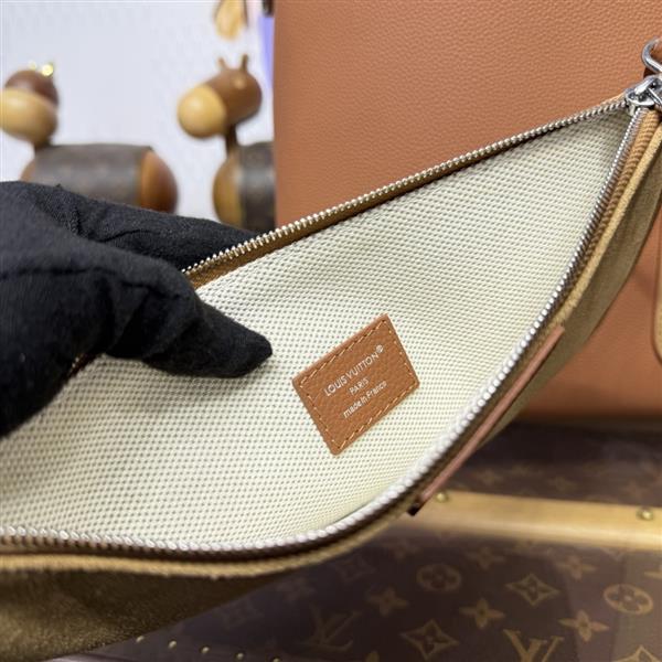 2026120182257879 270